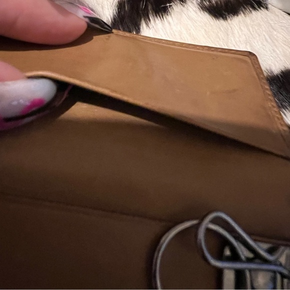 Authentic Gucci Key Holder - Picture 12 of 14